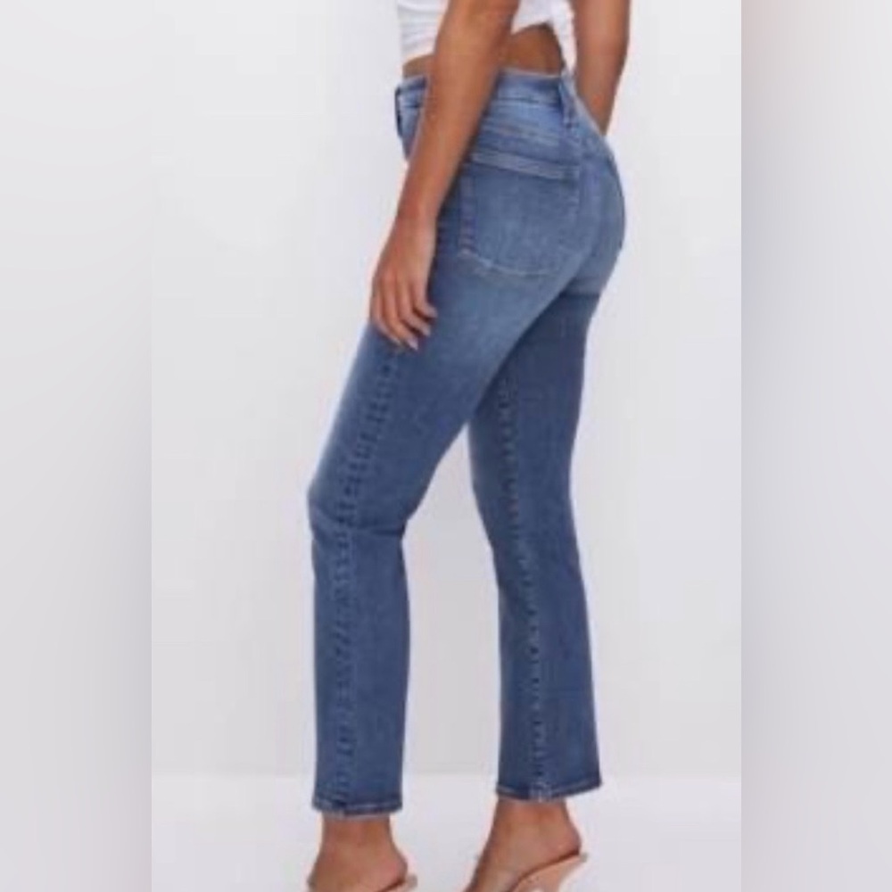 Good American Blue pull on Straight Leg Jeans